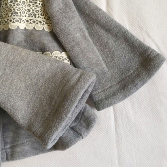 tahari baby gray bell sleeve peacoat with lace detail 3-6 months baby girl - Picture 6 of 7